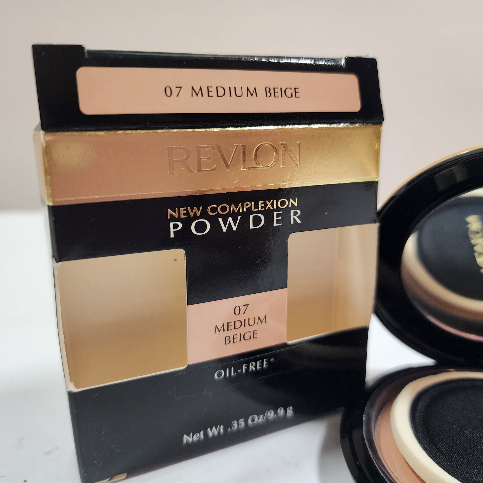Revlon Complexion Powder Medium Beige 07 New In Box Discontinued