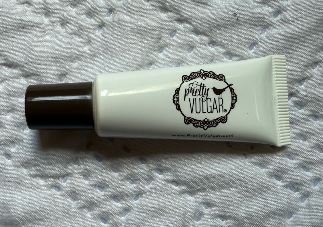 PRETTY VULGAR Cool AF Lava Water Foundation in Au Natural Travel Size 7 ml NEW