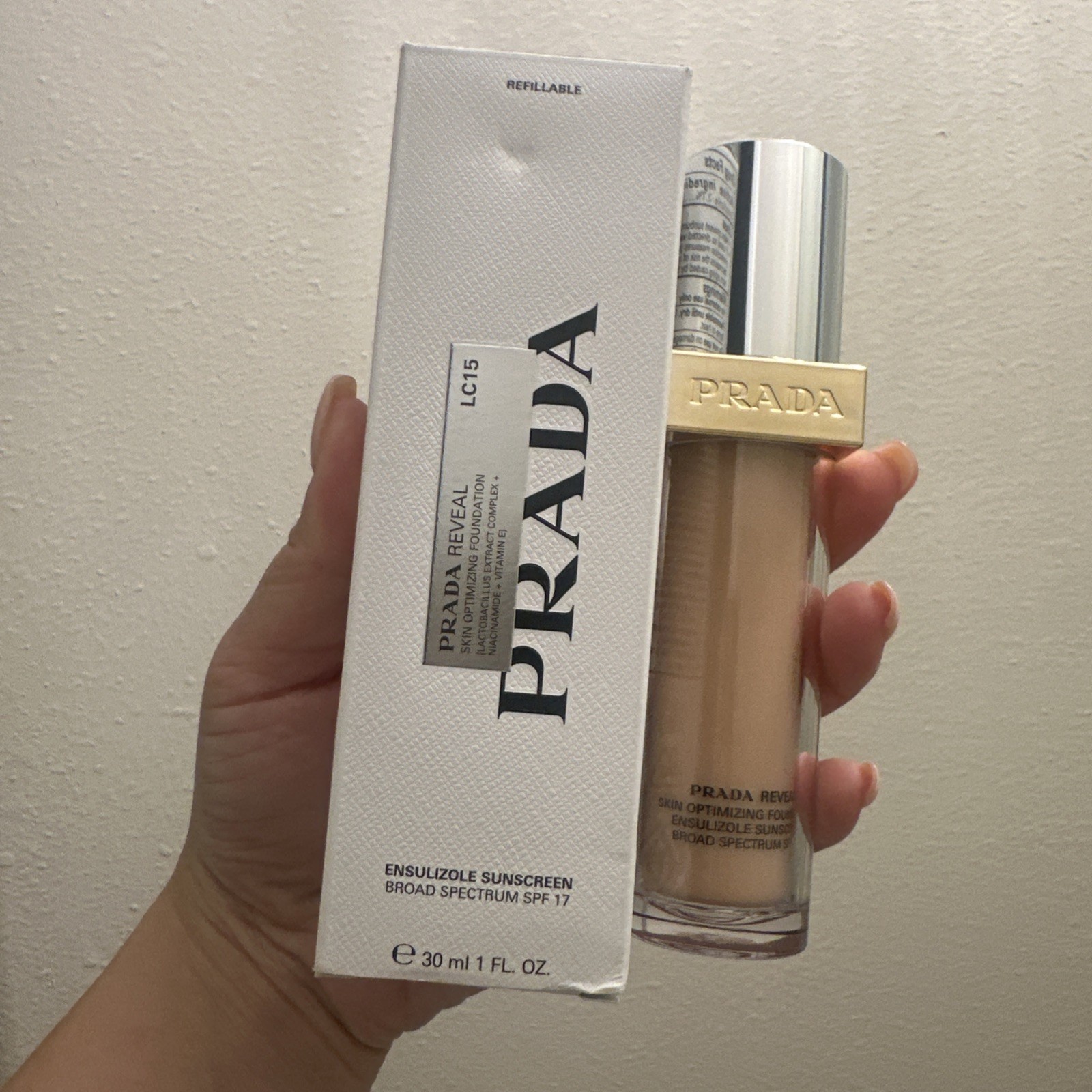 Prada Reveal Foundation Shade LC15