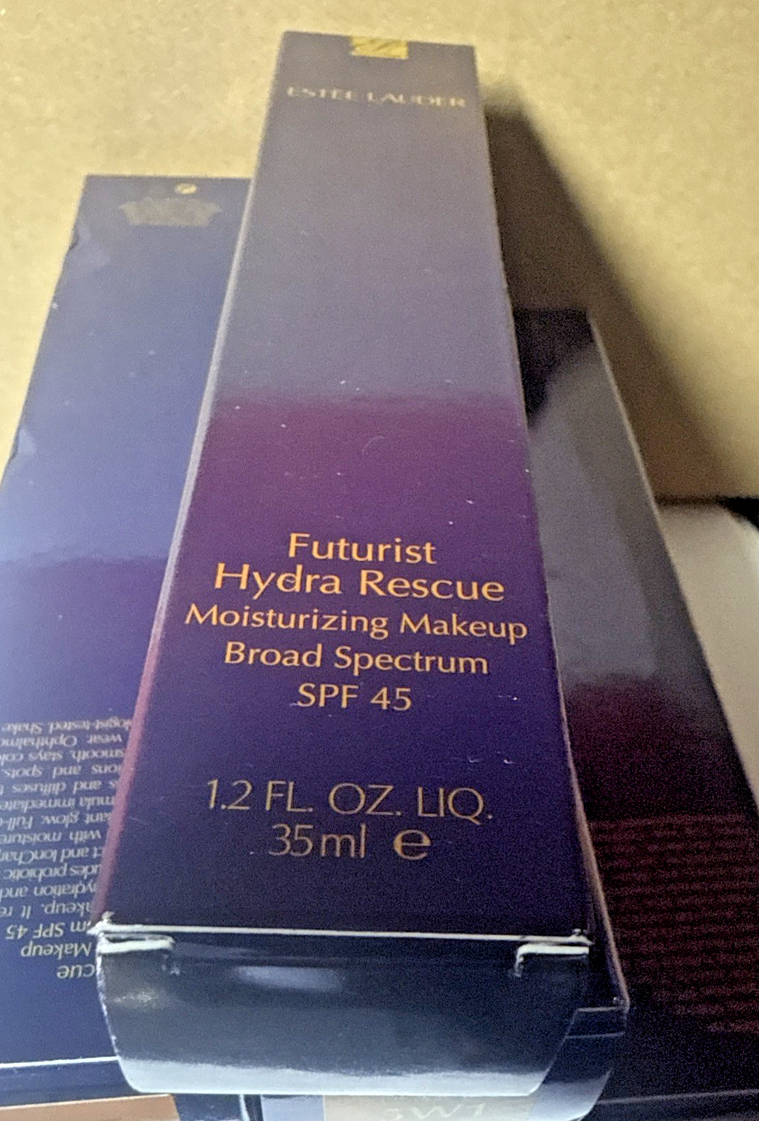 ESTEE LAUDER FUTURIST HYDRA RESCUE MOISTURIZING MAKEUP FOUNDATION 1 OZ NIB