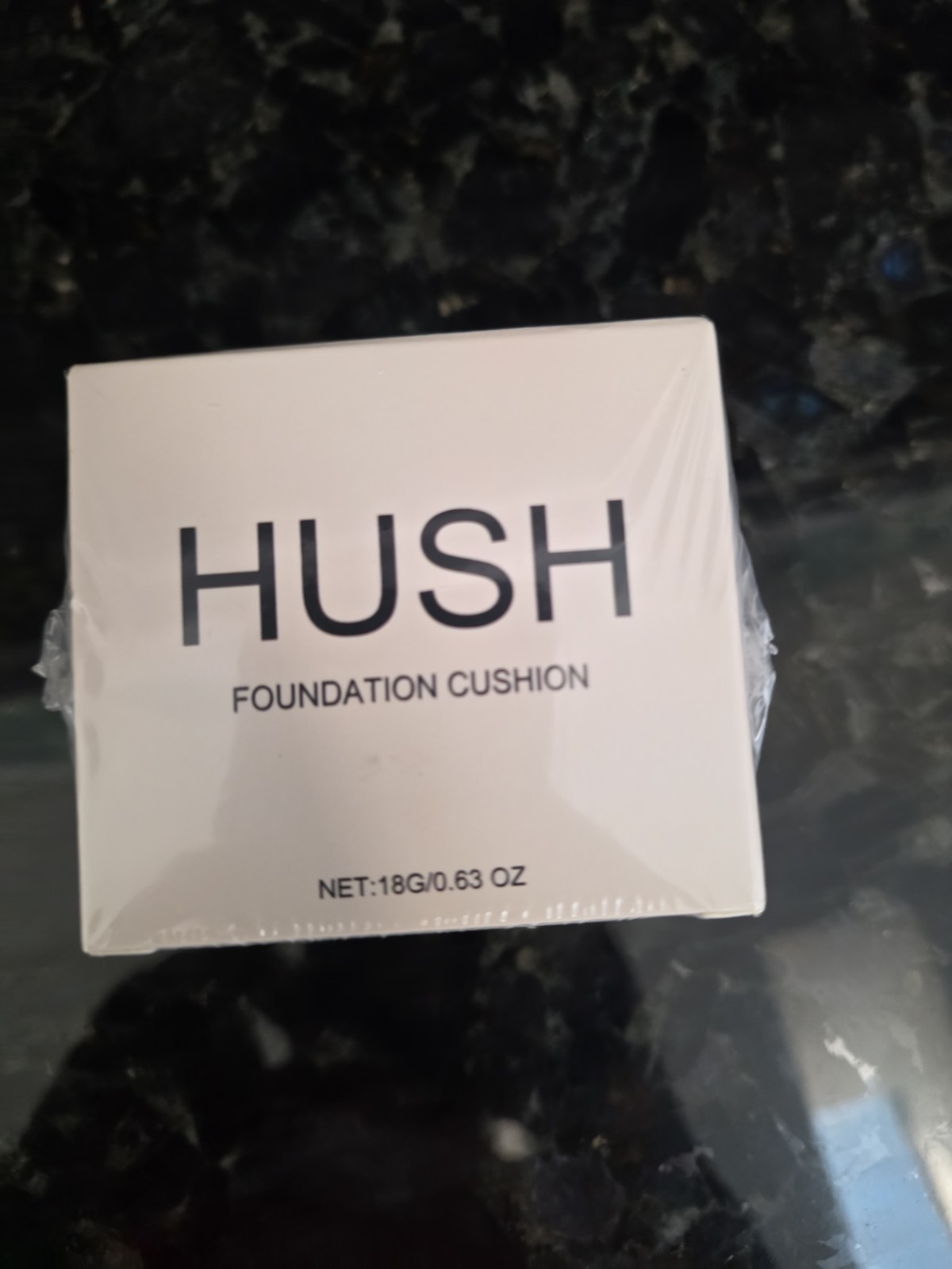 NEW HUSH• FOUNDATION CUSHION ” MEDIUM COMPLEXION” 0.63 oz / 18g 01/29 – SEALED