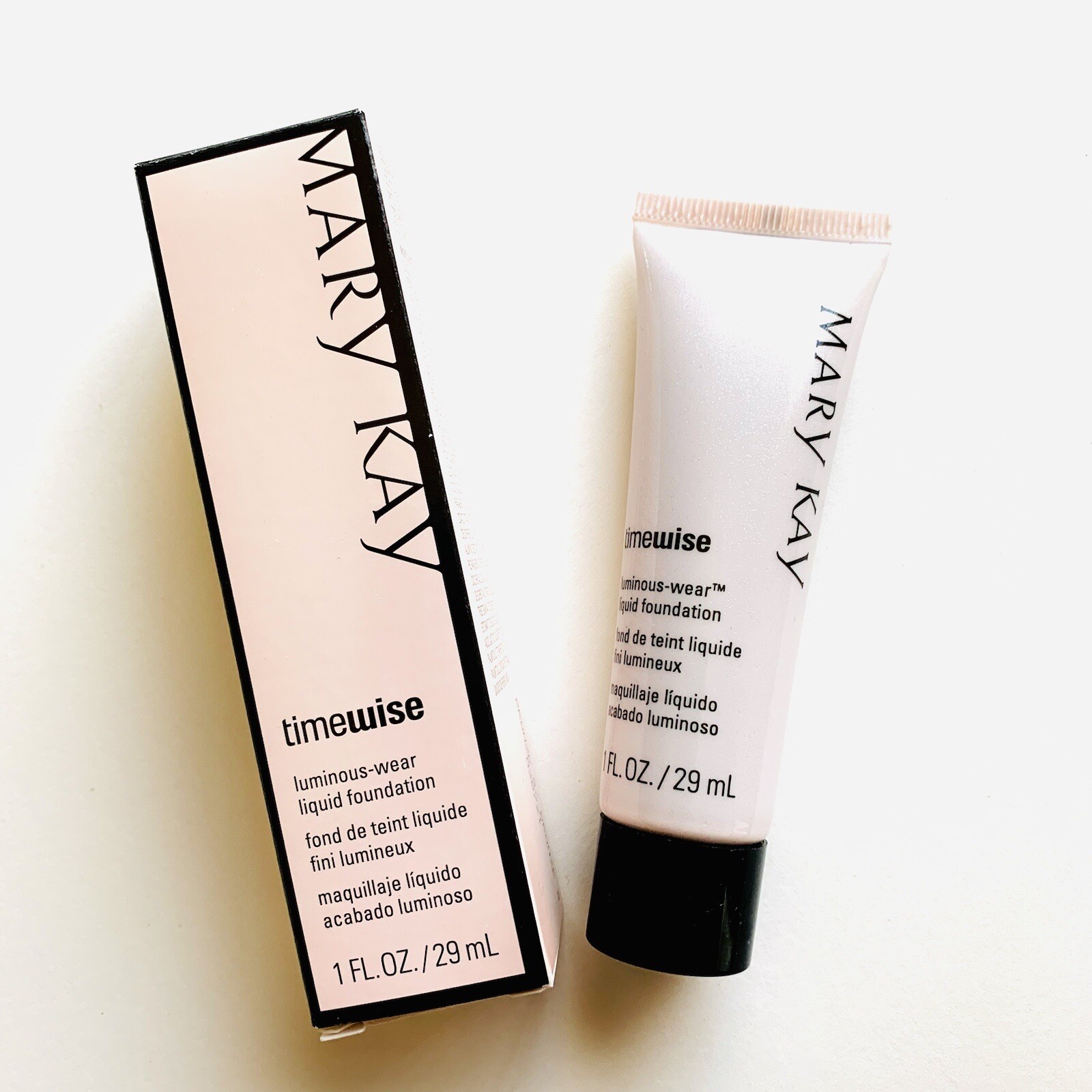 Mary Kay TimeWise LUMINOUS WEAR Liquid Foundation NOS NIB ~ Ivory 6 ~ 038702