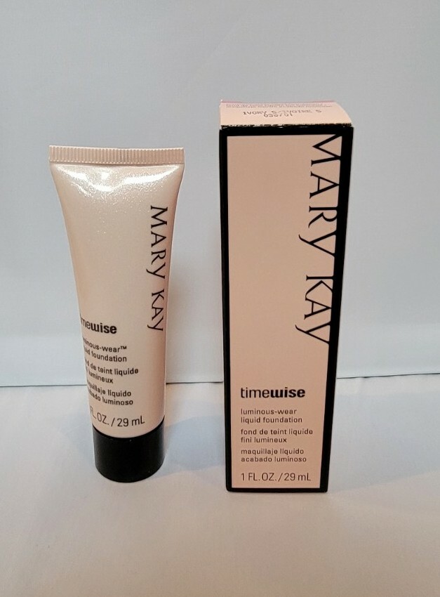 Mary Kay TimeWise Luminous-Wear Liquid Foundation Ivory 5 – 038701 1 oz Tube