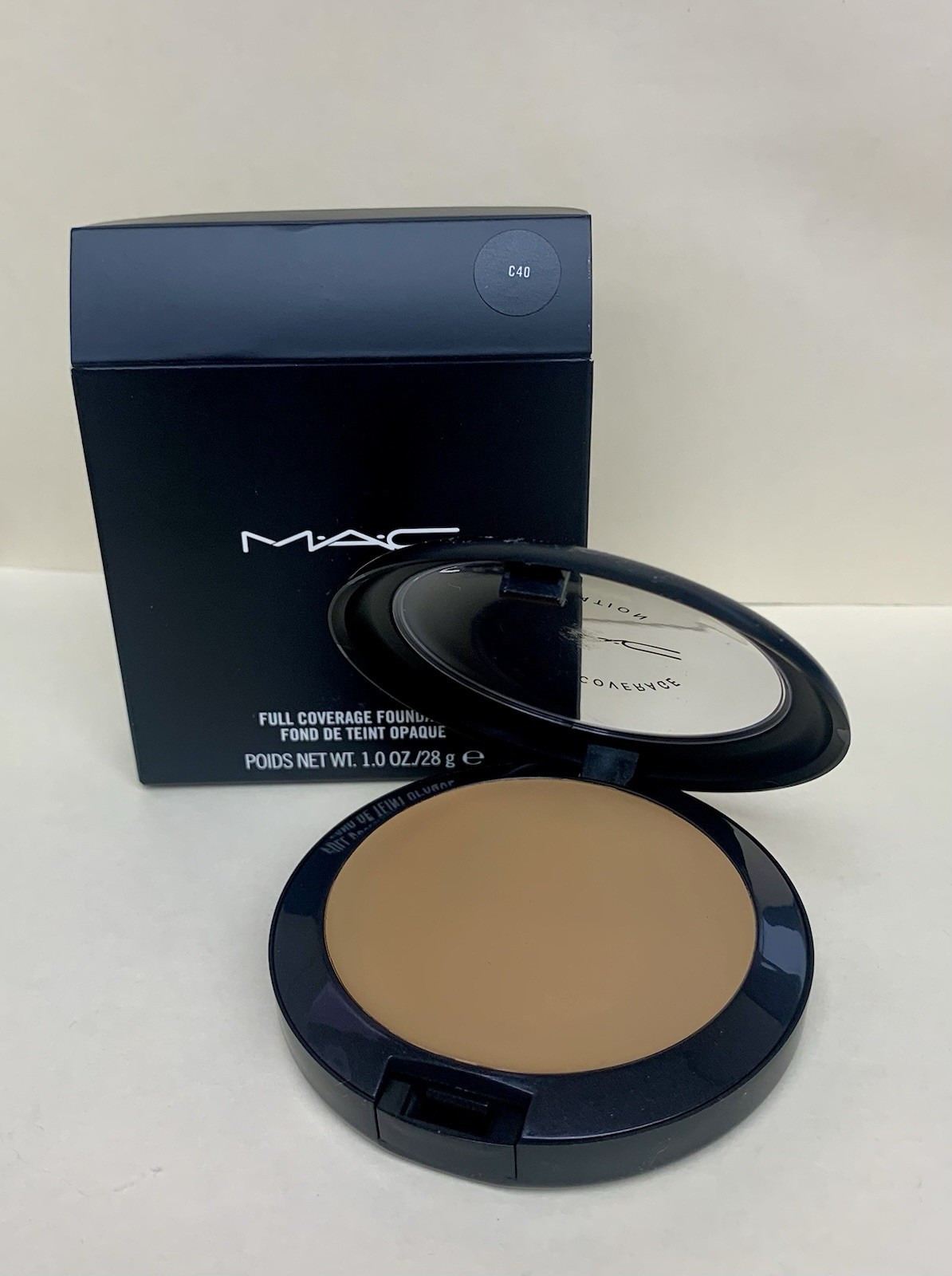 Mac Full Coverage Foundation C40 – Size 1.0 Oz. / 28 g New In Box