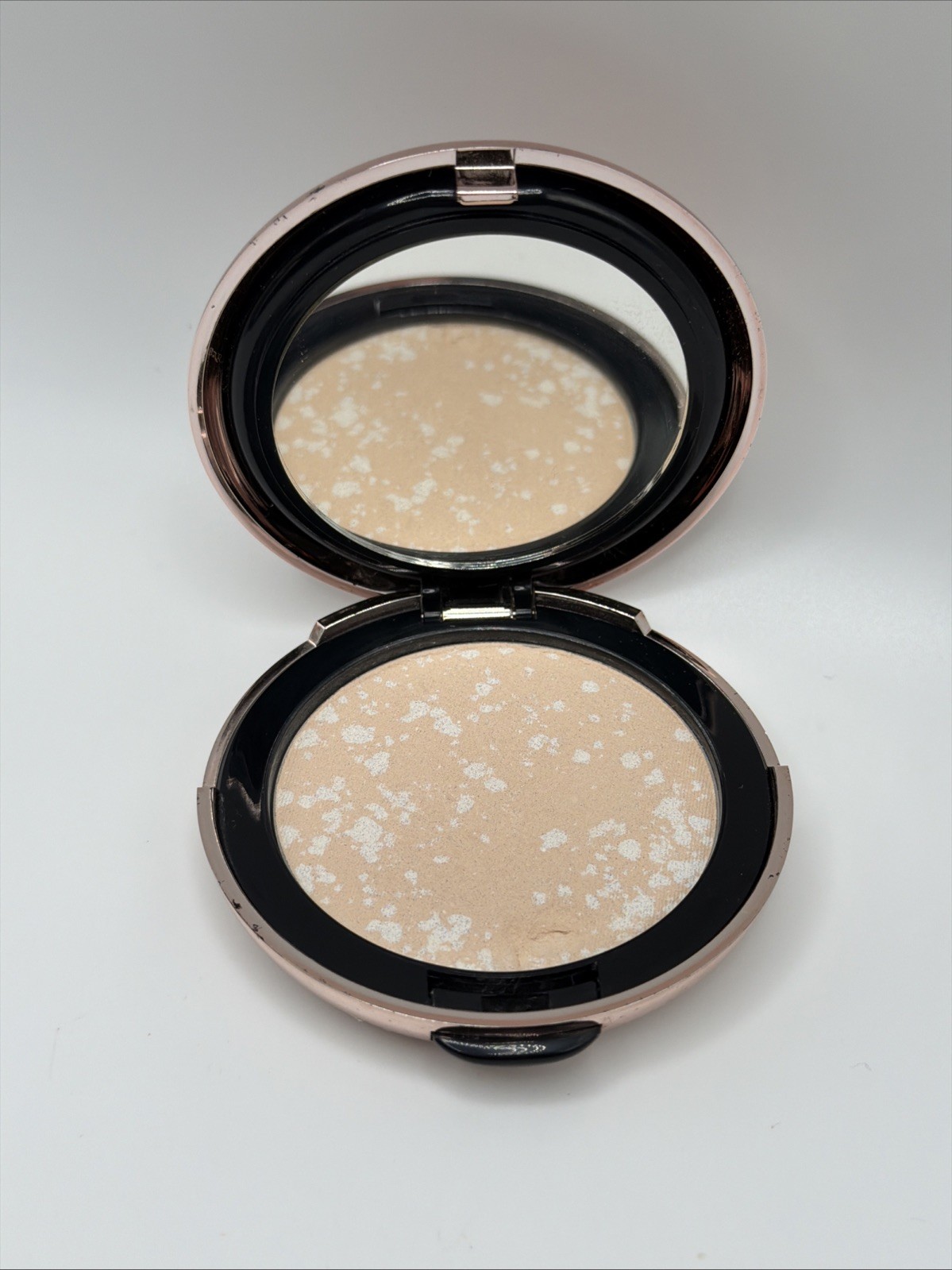 Josie Maran Argan Matchmaker Powder Foundation FAIR LIGHT – SEE DESC.