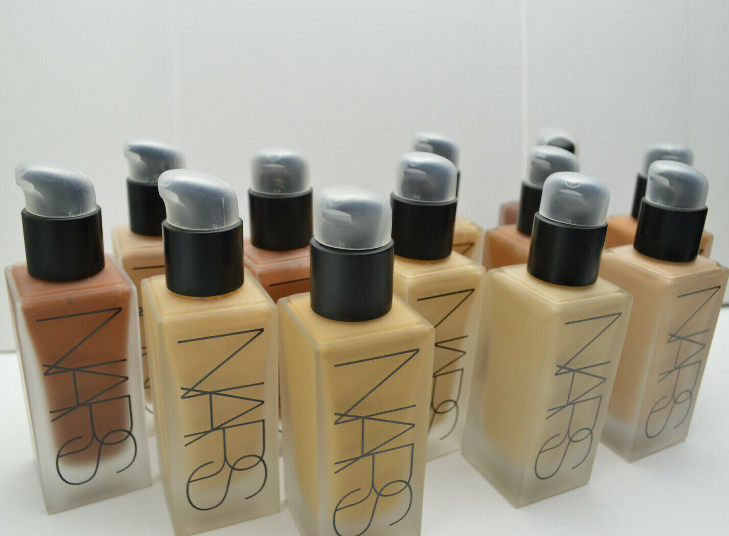 NARS All Day Luminous Weightless Foundation 1 oz / 30ml