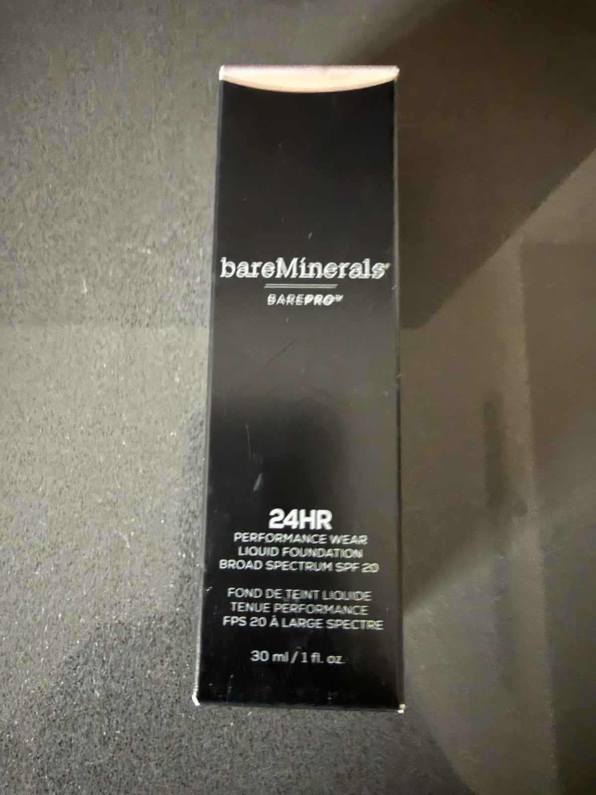 bareMinerals BarePro Performance Wear Foundation FAWN 17 1.0 oz – (30 ml)
