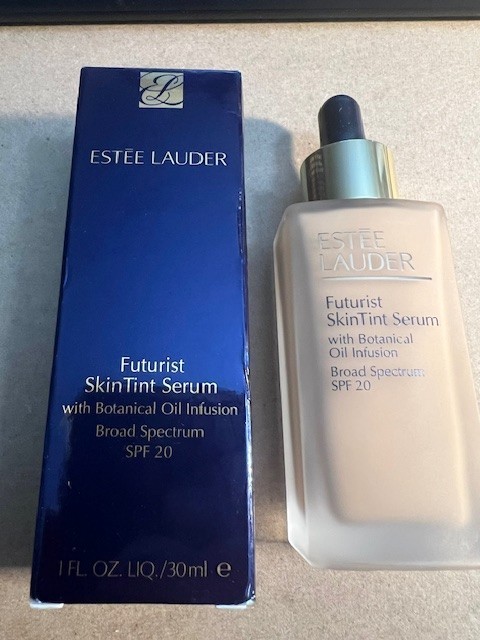 Estee Lauder Futurist SkinTint Serum Foundation SPF20, 4N1 SHELL BEIGE 1 oz NIB