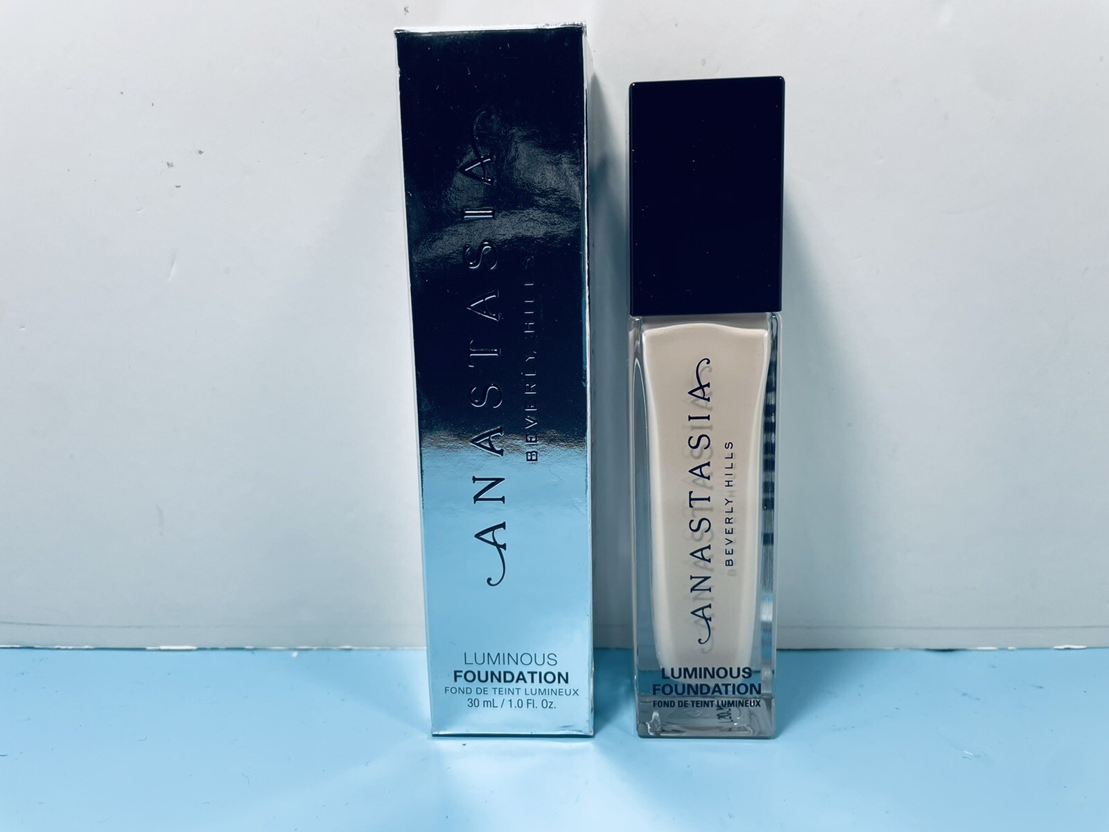 ANASTASIA – BEVERLY HILLS – LUMINOUS FOUNDATION – 130(N) – 1 OZ – NEW & BOXED