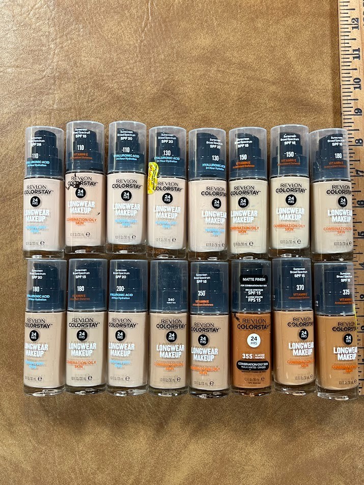 Revlon Colorstay Longwear Makeup FOUNDATION Combination/OILY Skin NEW Lot of 16