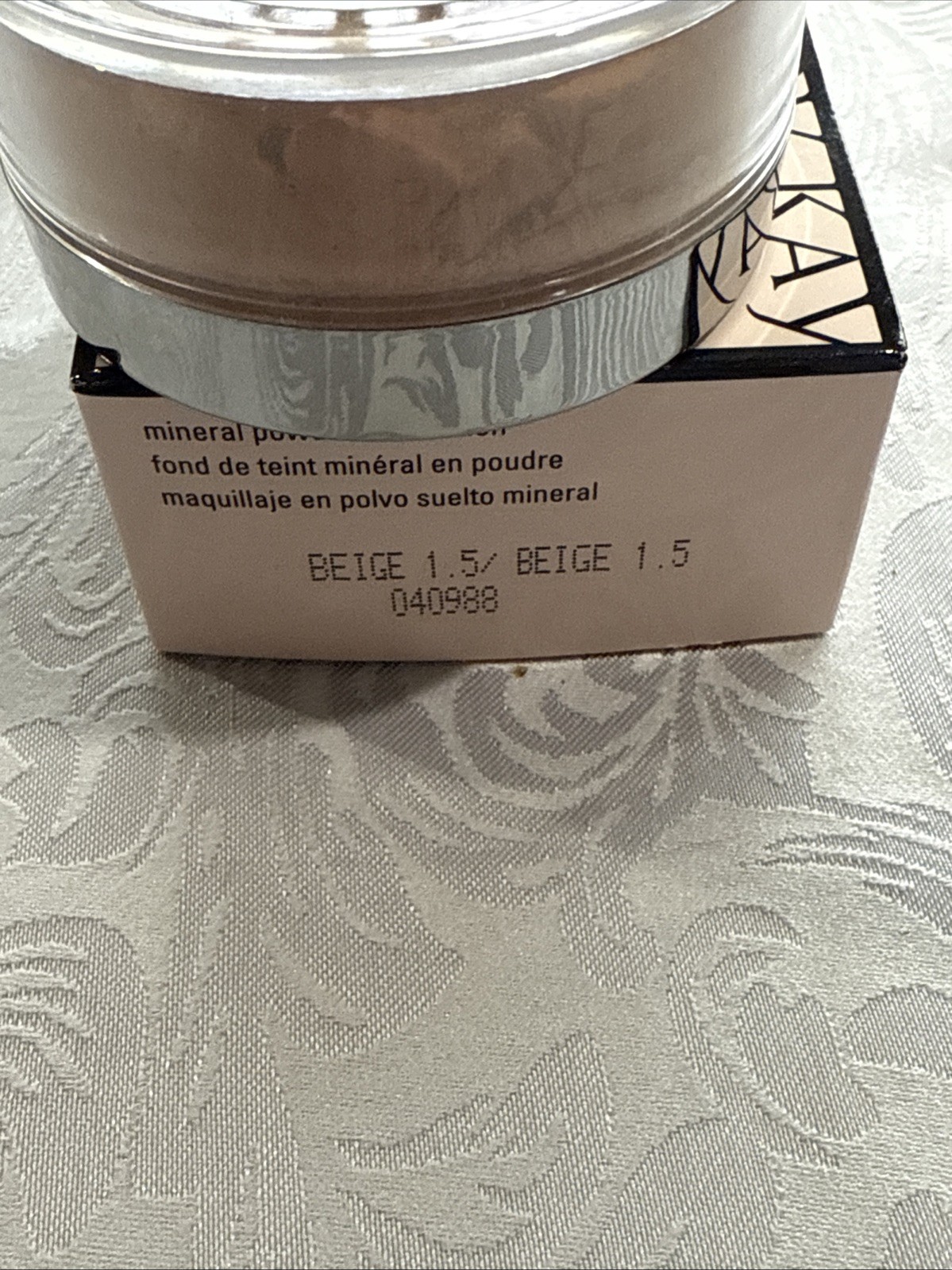 Mary Kay Mineral Powder Foundation .28 Oz /8g – Beige 1.5 – #040988 – NOS NIB