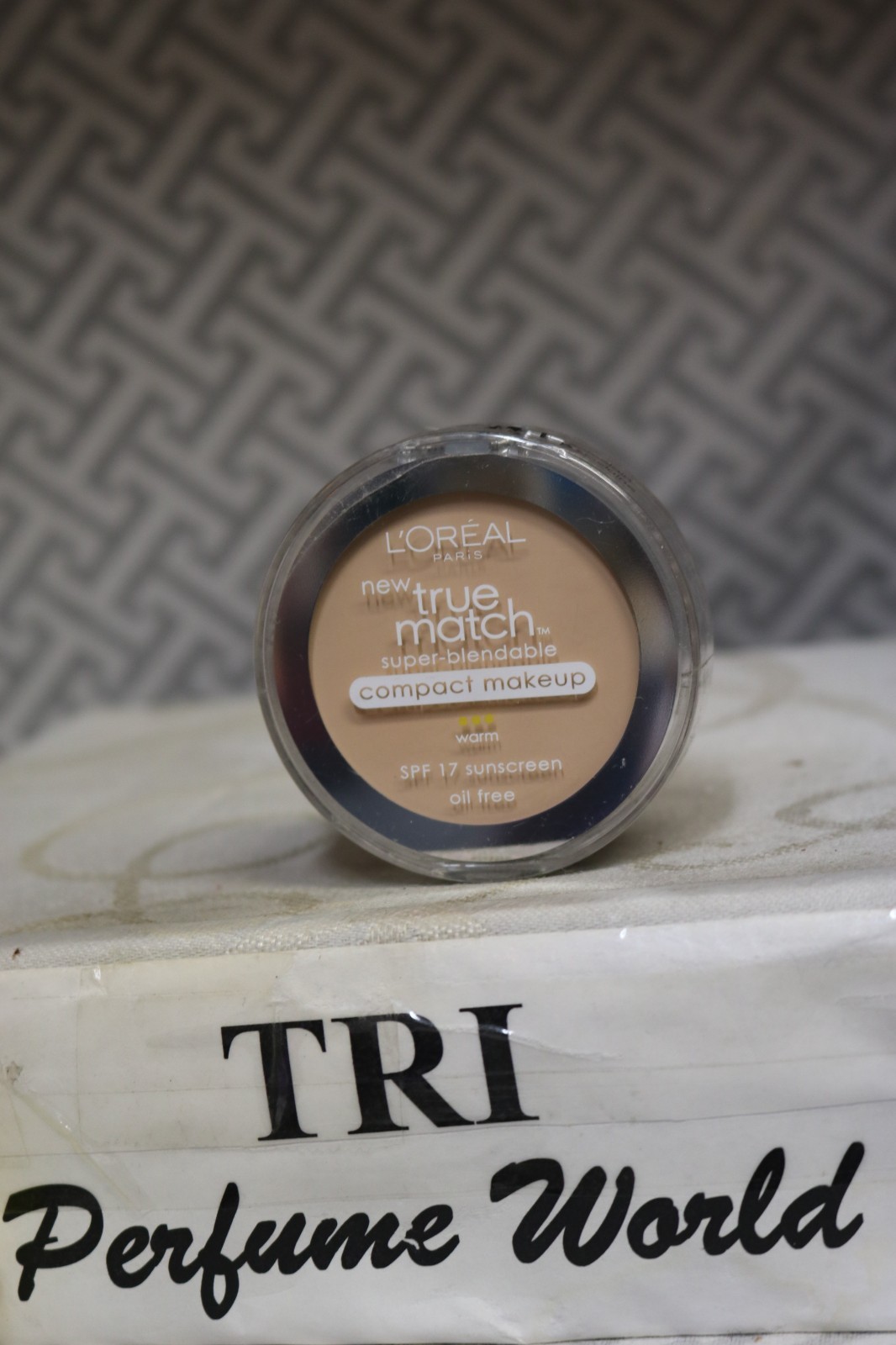 L’OREAL True Match Super- blendable COMPACT MAKEUP W1 PORCELAIN 8.5g Sealed