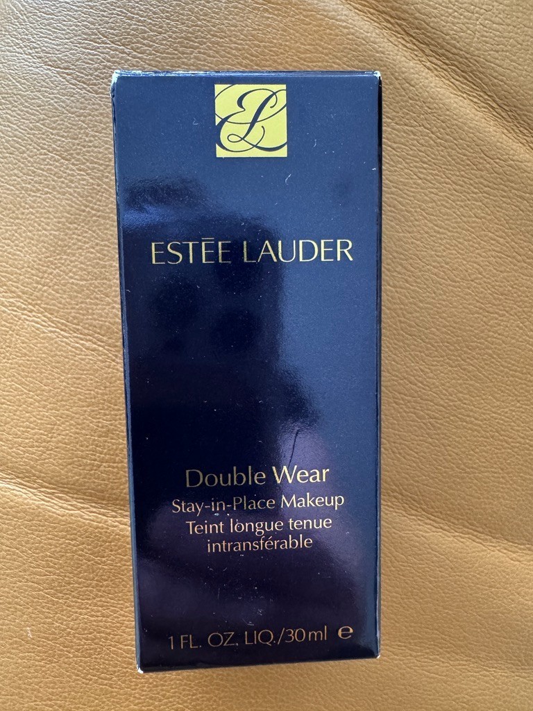 Estée Lauder ORIGINAL Double Wear Foundation Makeup, 2N1 Desert Beige NEW IN BOX