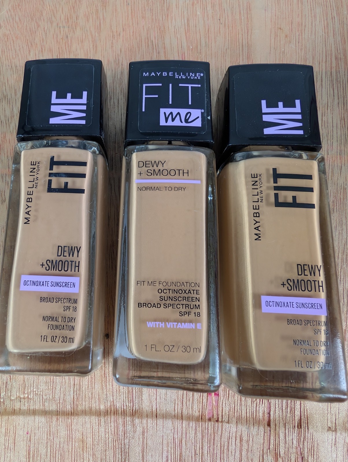 Lot Of 3 Maybelline New York Fit Me! Dewy + Smooth Foundation 225 Medium Buff