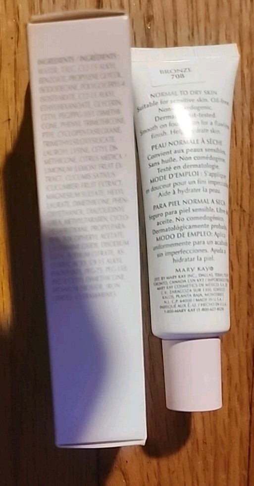 Mary Kay Full Coverage Foundation Bronze 708 379000 grey cap-Discontinued