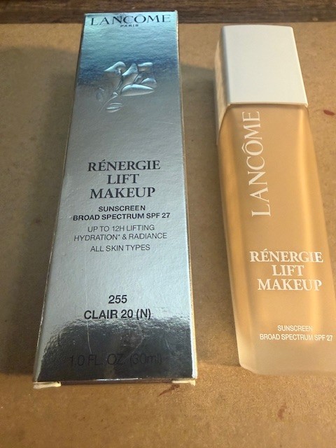 LANCÔME Renergie Lift Makeup Sunscreen SPF 27 255 CLAIR 20 (N) 08/28 NIB Free Sh