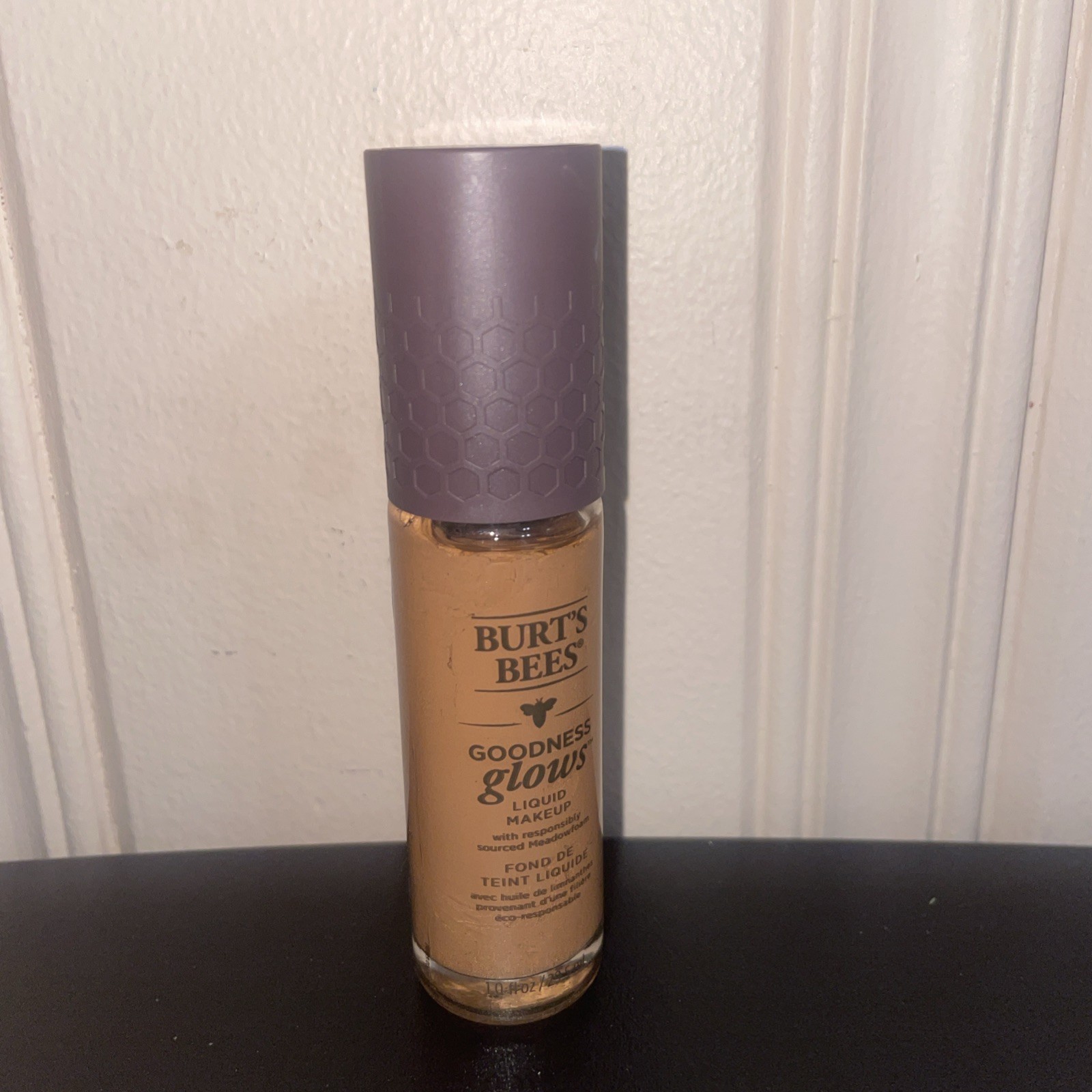 Burt’s Bees Goodness Glows Liquid Foundation 1060 Chestnut