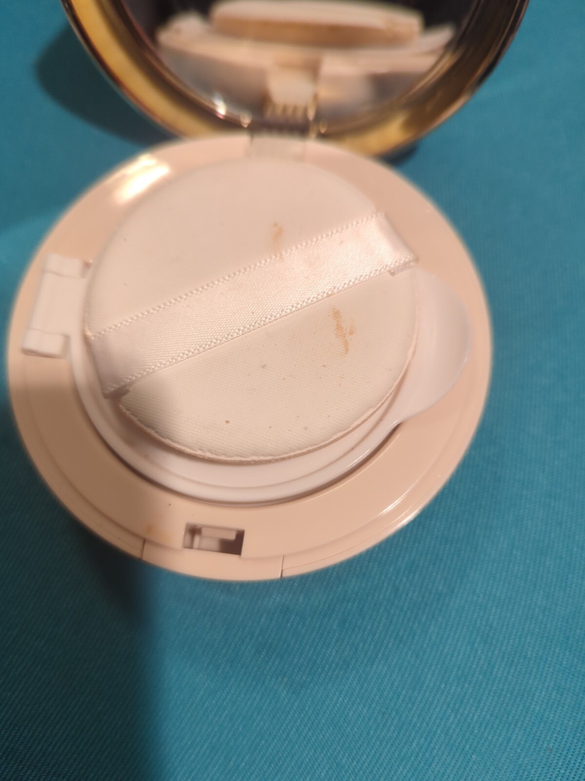 Vintage Compact Sponge Puff Mirror Portable White Round Powder Never Used