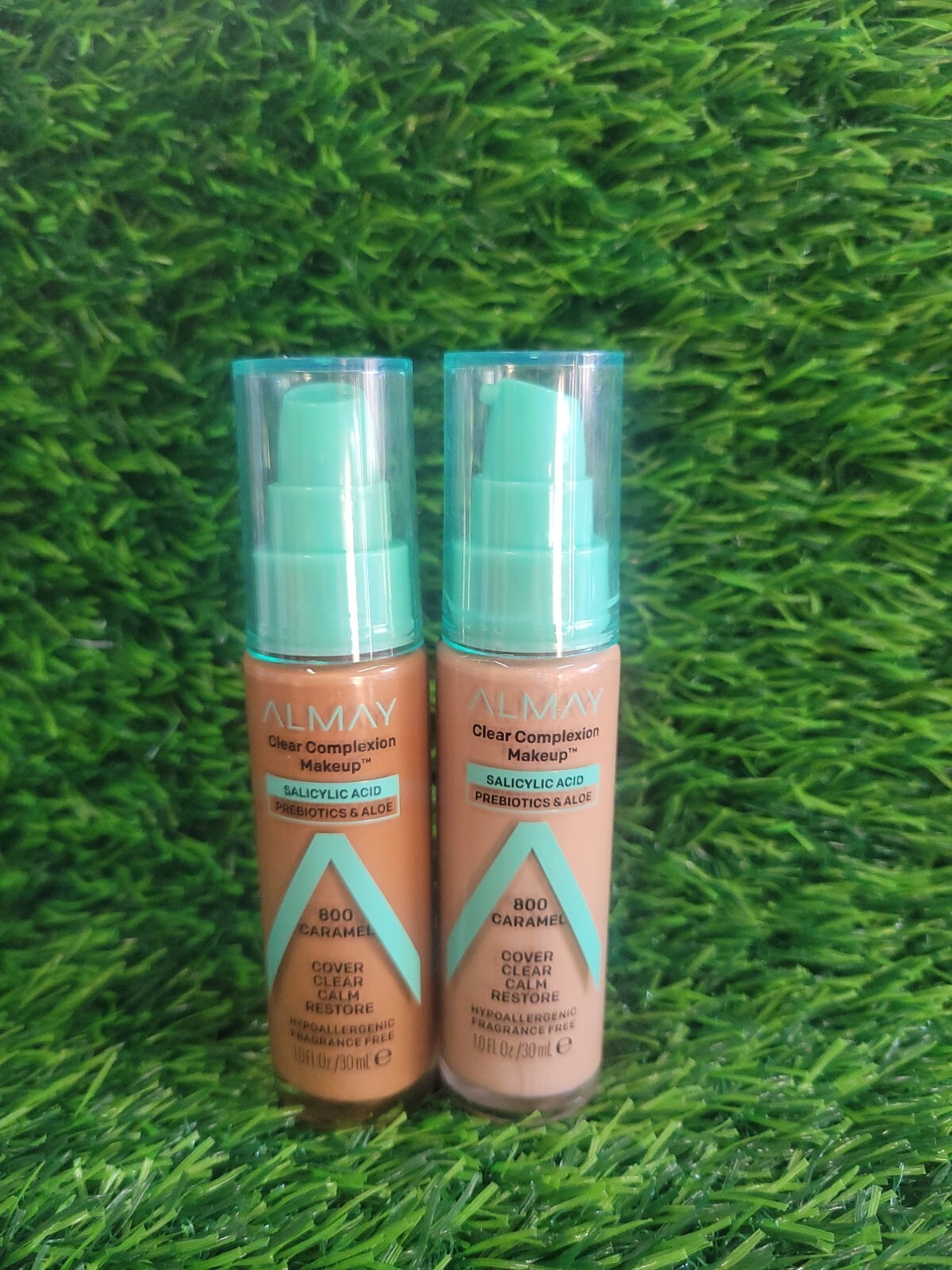2 Almay Clear Complexion foundation Prebiotics & Aloe 800 CARAMEL