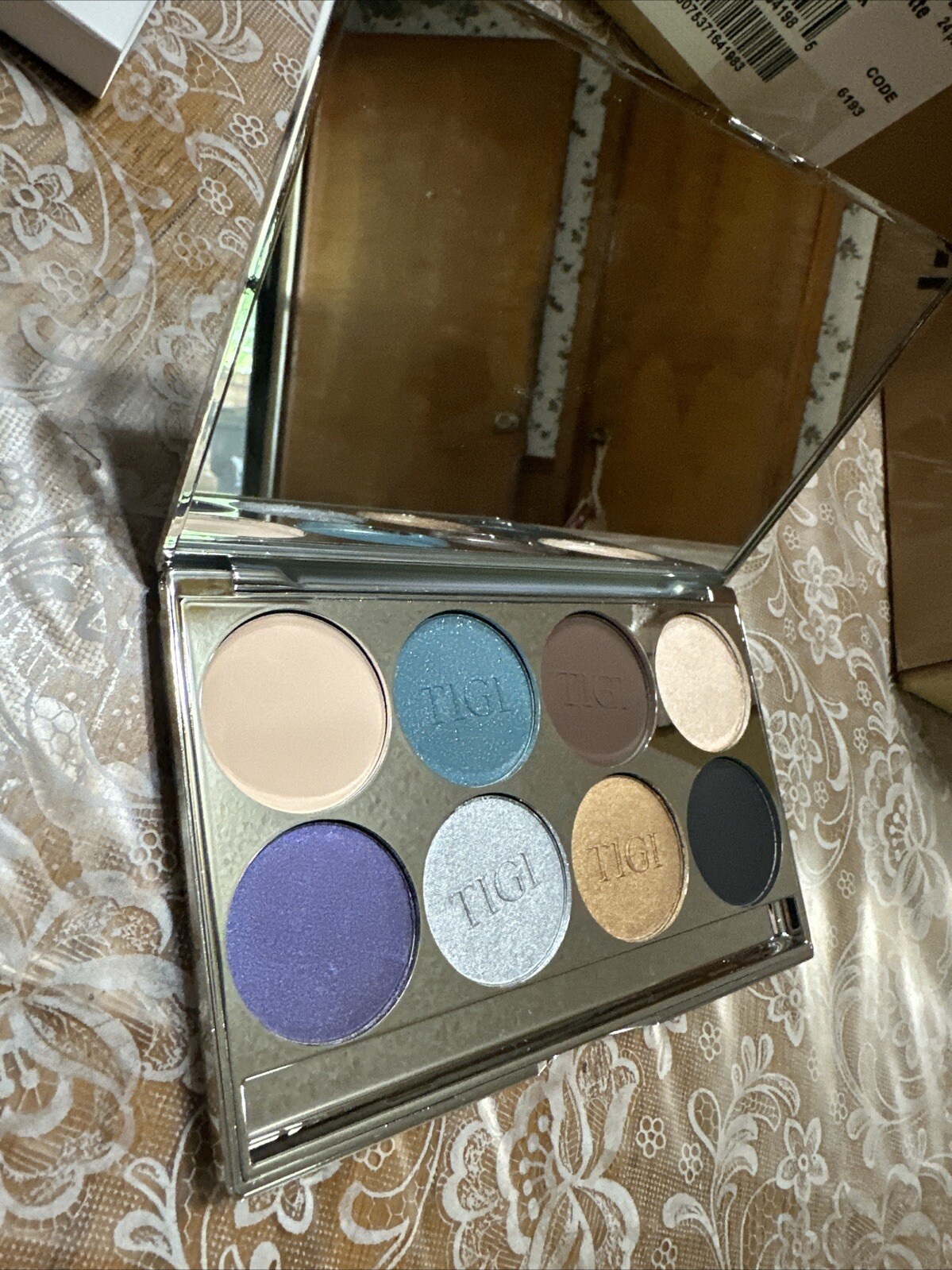 TIGI Professional Cosmetics High Density Eyeshadow Palette Midnight Black