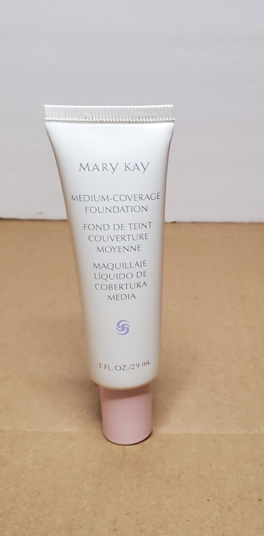 Mary Kay Medium Coverage Foundation Beige 402 Tube Pink Cap 1 Oz – NO BOX!