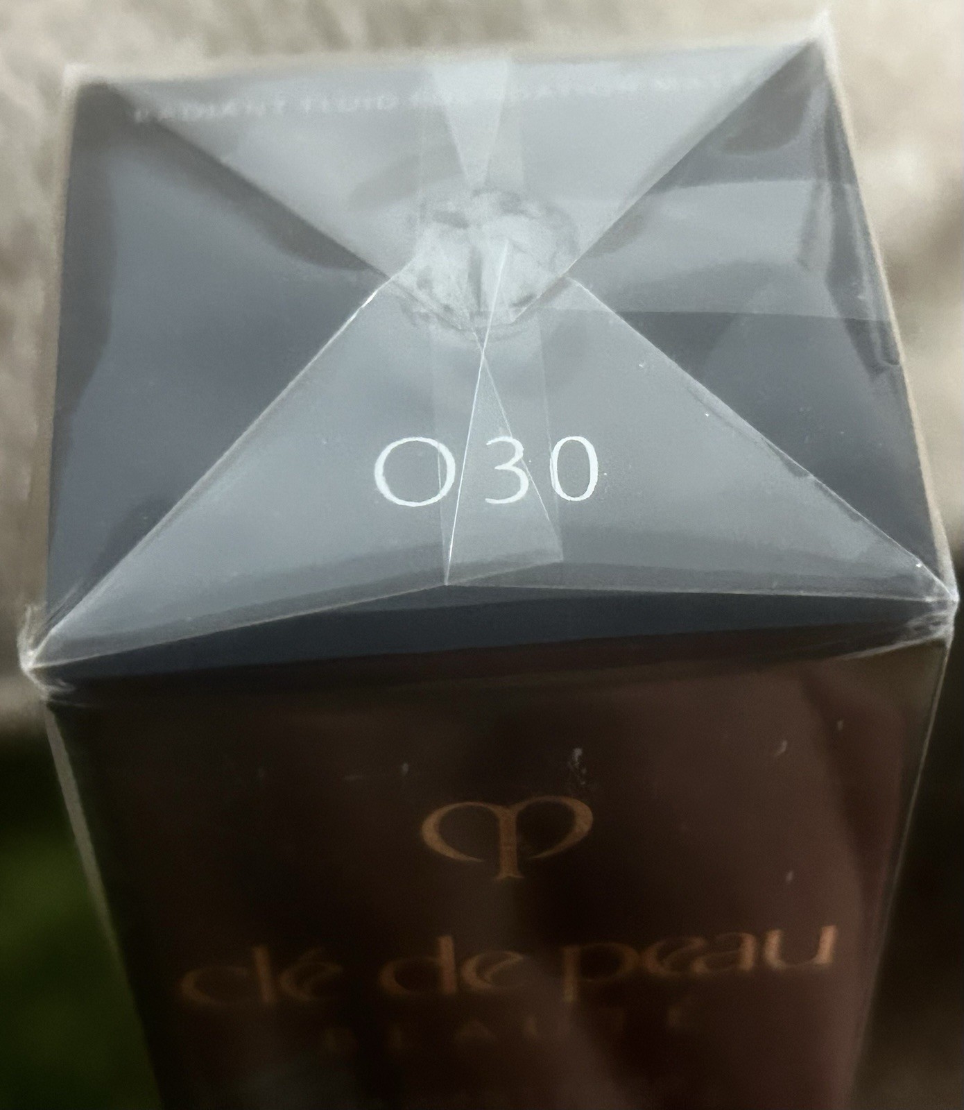 Cle De Peau Radiant Fluid Foundation Natural Spf 25 ~ O30 Medium Ocher ~ Sealed