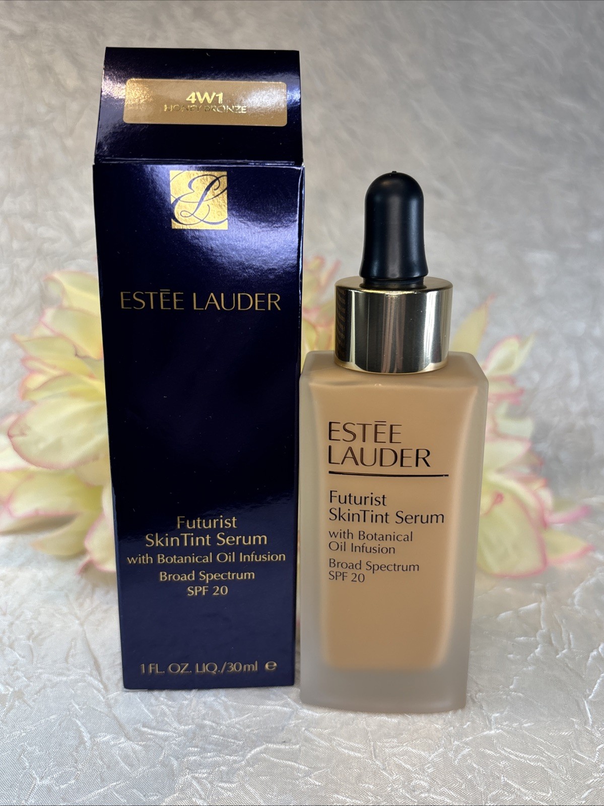 Estee Lauder Futurist Skin Tint Serum Foundation 4W1 HONEY BRONZE SPF20 1oz NIB