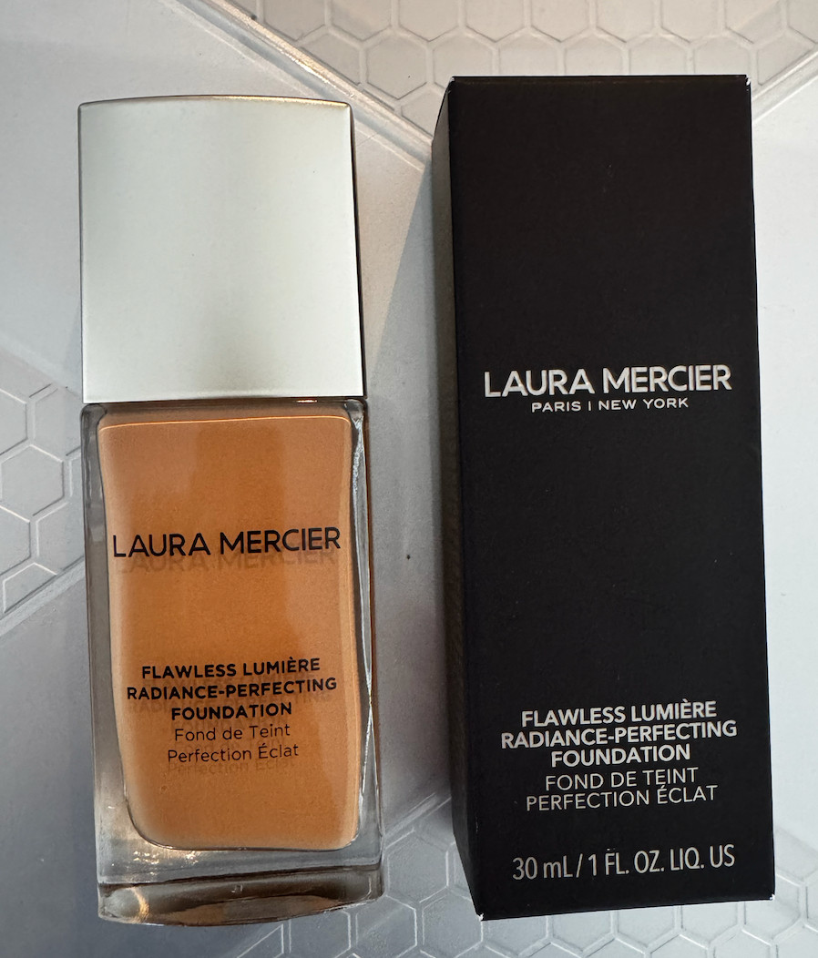 Laura Mercier Flawless Lumiere Radiance Perfecting Foundation #2C1 Ecru 3-PACK