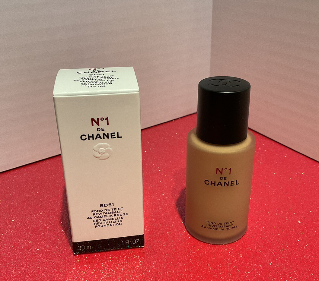 Chanel ~ NO#1 Fond De Teint ~ Red Camellia Revitalizing Foundation~BD61 ~ NIB