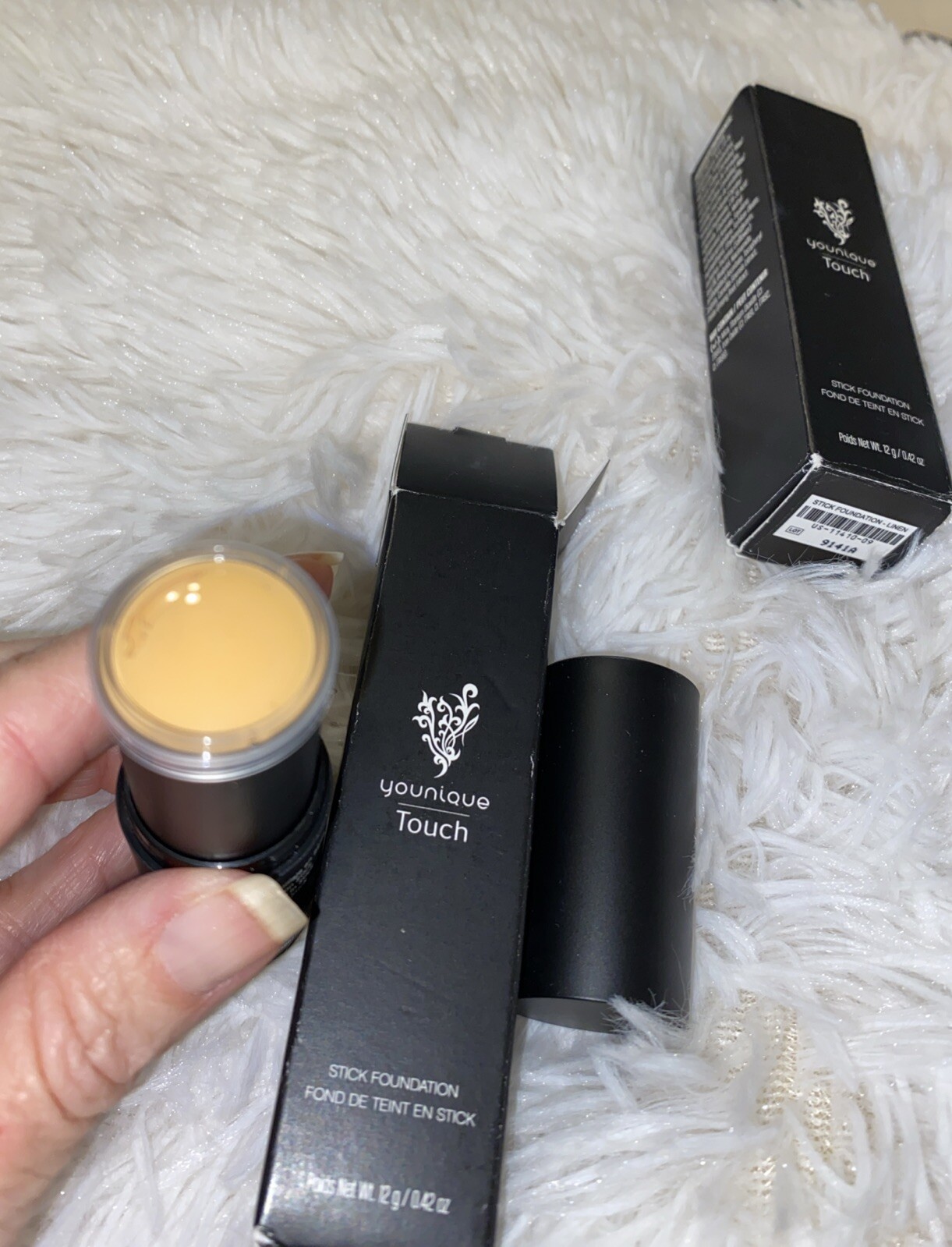 Younique Touch Stick Foundation – Linen – New in Box – Discontinued