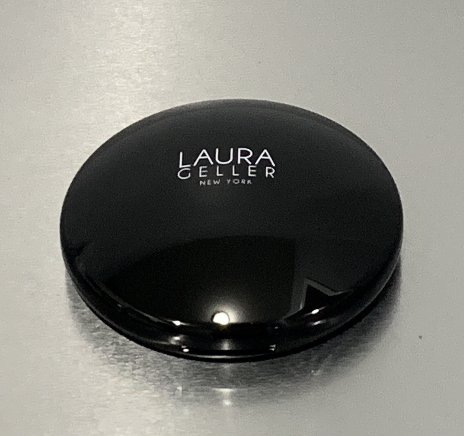 Jumbo/X-Large Laura Geller Baked Balance n Brighten foundation PORCELAIN (#XC1)