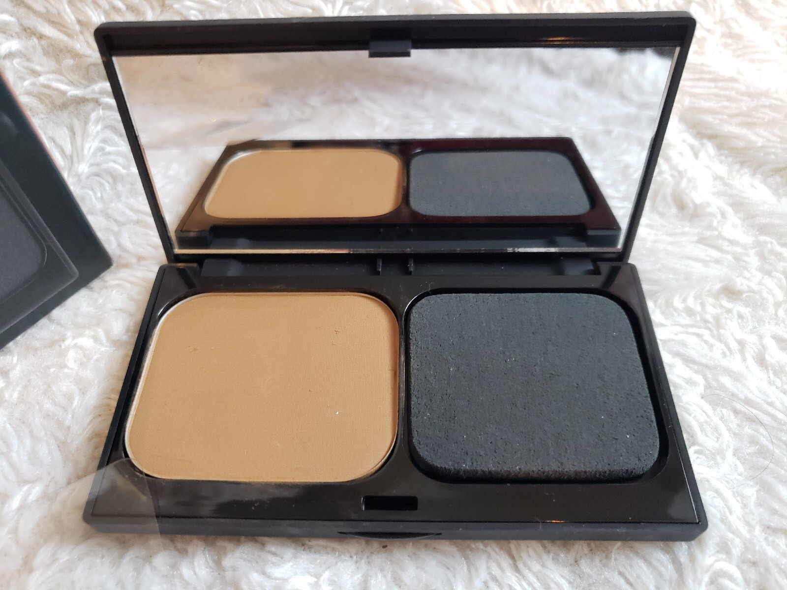 SMASHBOX Function Self-Adjusting Powder Foundation DARK D1-D2 .27 oz 7.6 g Rare