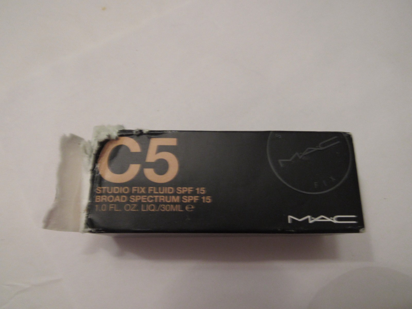 New DEFECT M.A.C Studio Fix fluid spf 15 1 FL OZ C5 24 hour wear