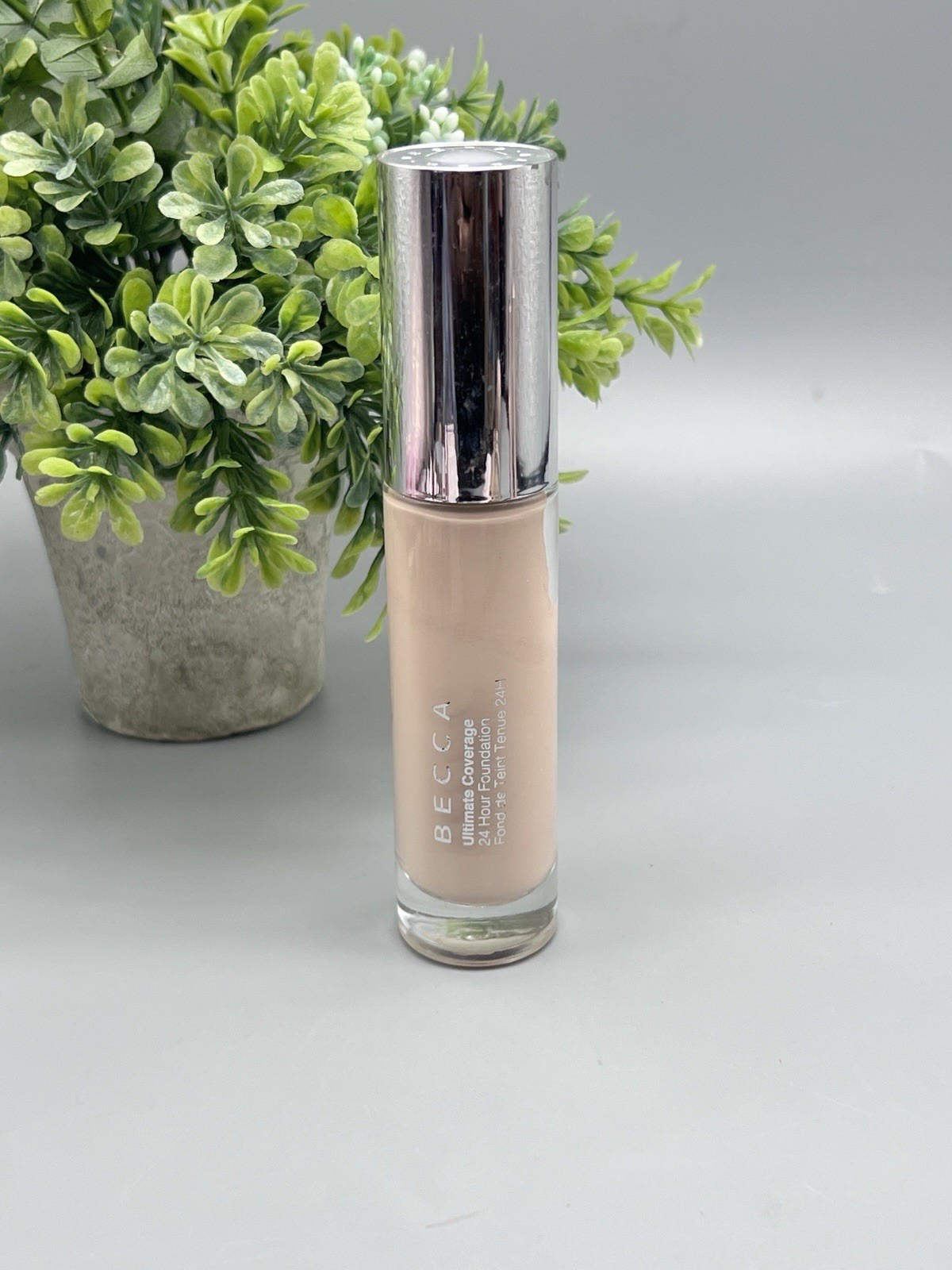 BECCA Ultimate Coverage 24 Hour Foundation ALABASTER 1C1 1.0 oz New