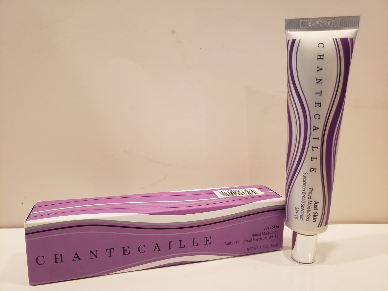 Chantecaille – Just Skin Tinted Moisturizer BS SPF 15 – Aura – 1.2 Oz – NIB