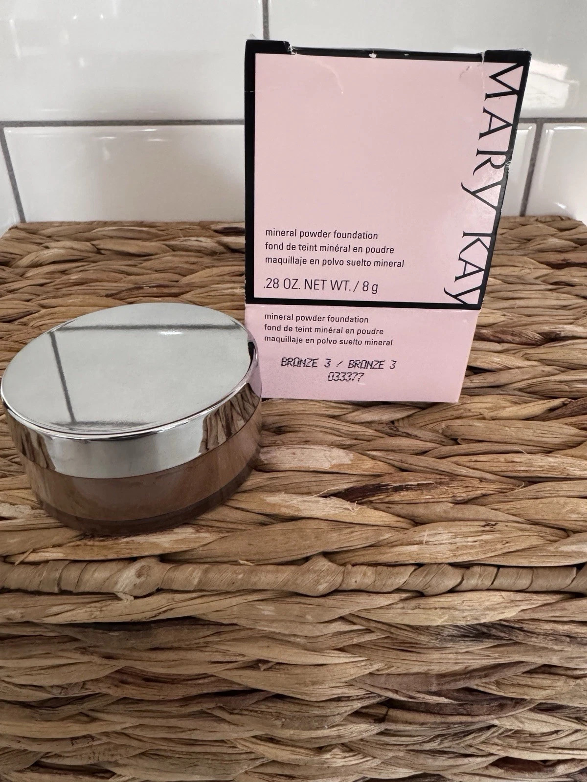Mary Kay Mineral Powder Foundation Makeup ~Bronze 3~ .28 oz / 8g NOS