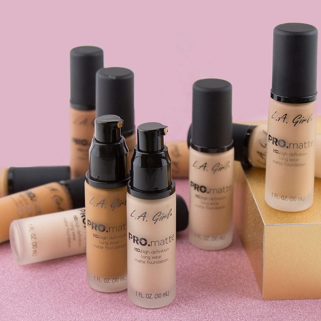 Smoothing Pro Matte Foundation – Beige, Medium to Full Coverage, 1 Fl Oz