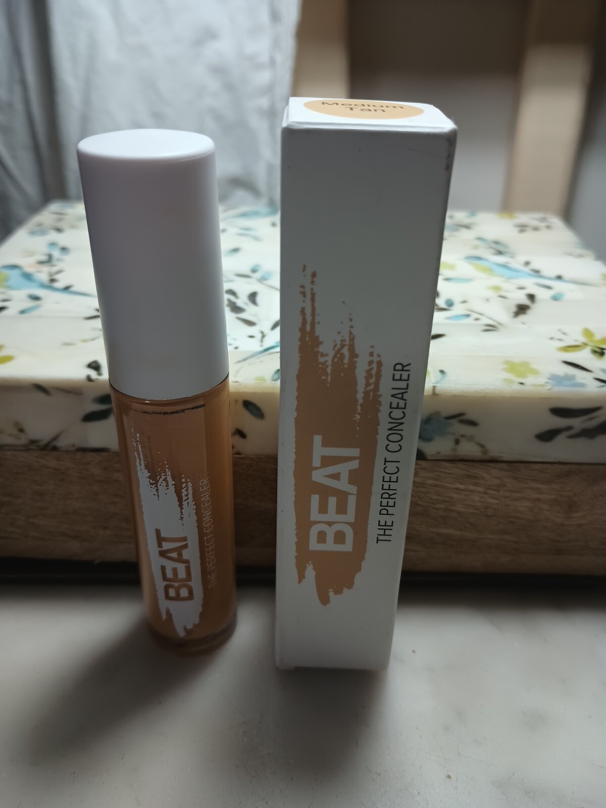 BELLE BEAUTY BEAT CONCEALER MEDIUM TAN NIB FULL SZ