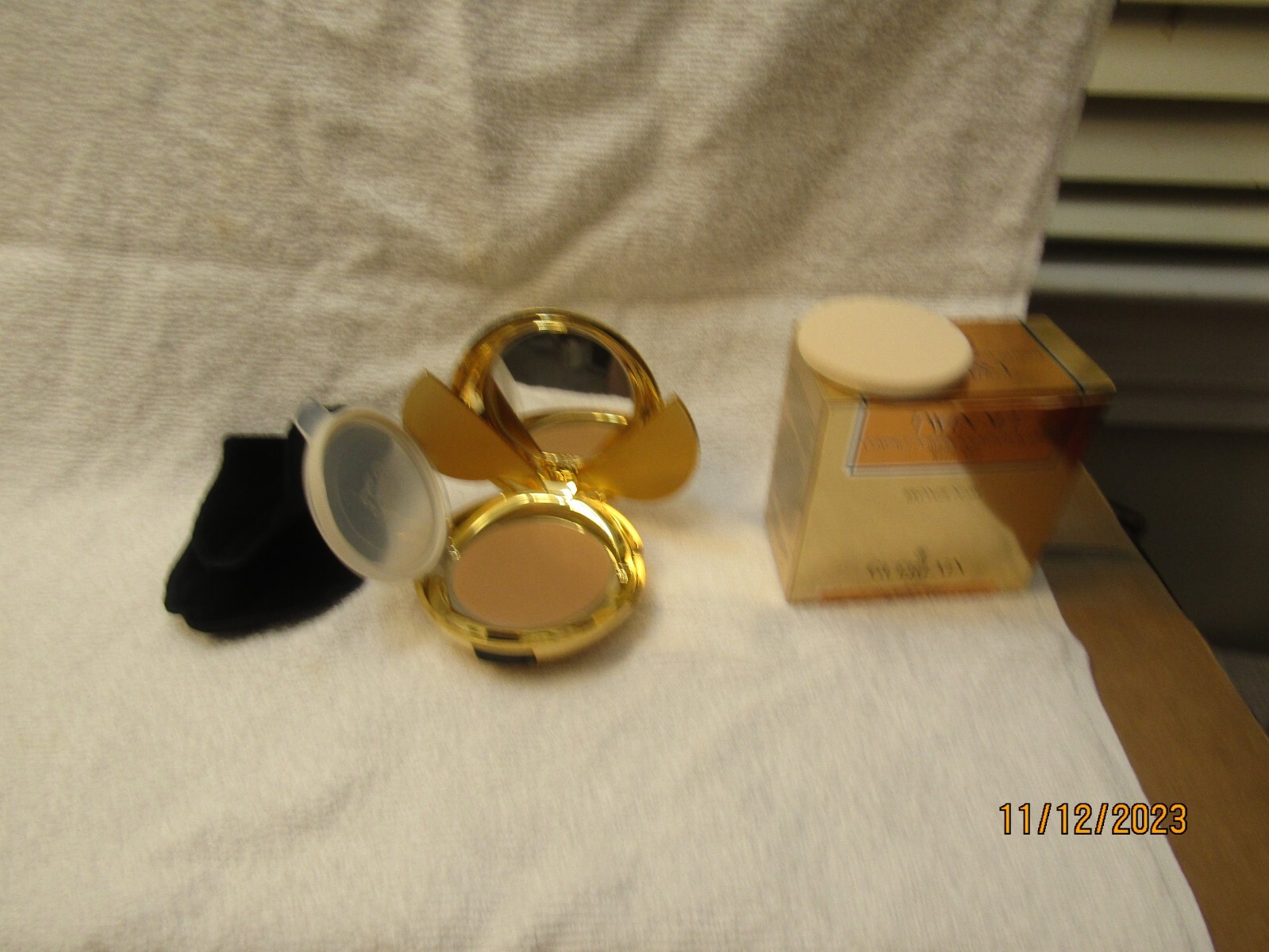 Guerlain Twin Set Compact Creme Foundation SPF 15 BRONZE # 68 New In Box RARE