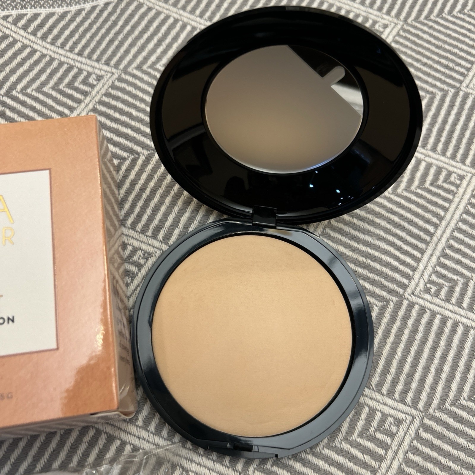 Laura Geller Double Take Baked Versatile Powder Foundation Fair 0.9oz