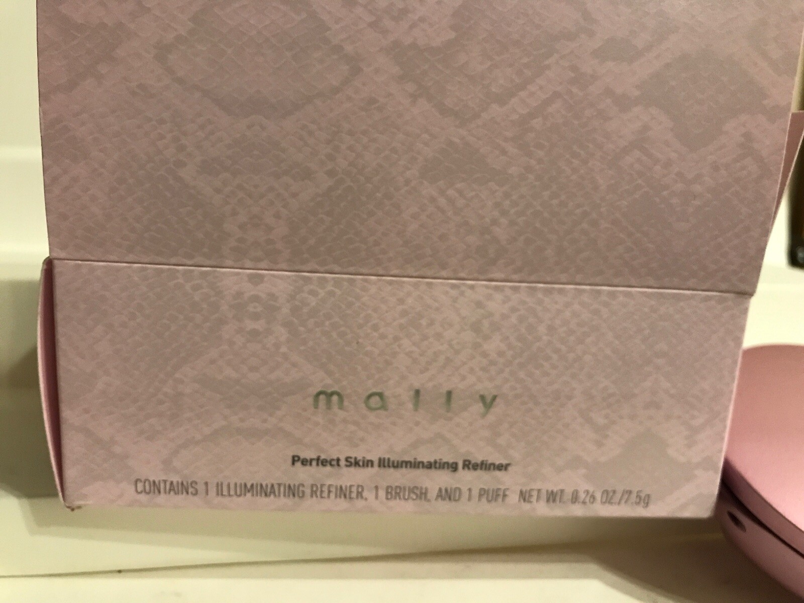 mally Perfect Skin Illuminating Refiner w/brush and puff MEDIUM 0.26 OZ NIB