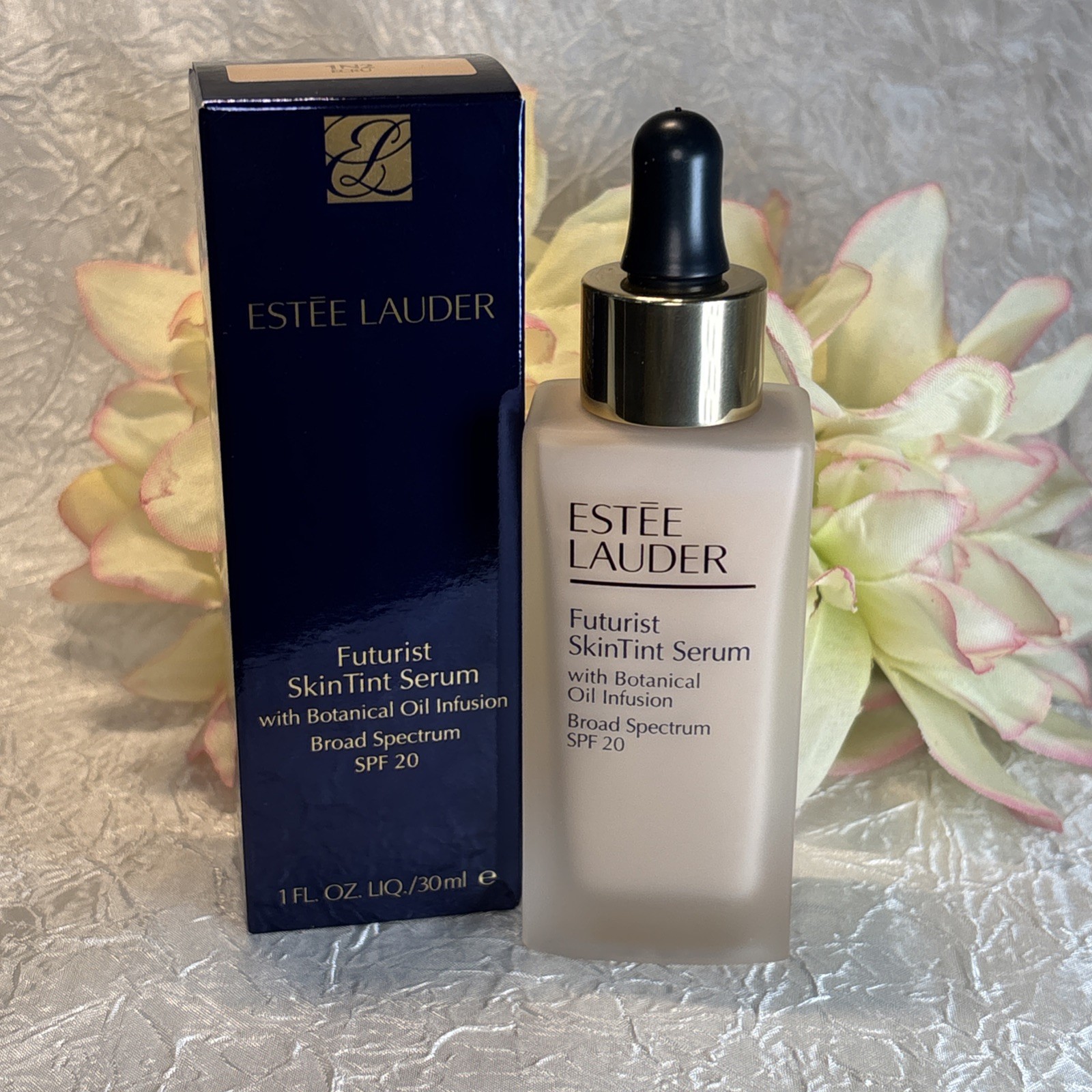 Estee Lauder Futurist SkinTint Serum Foundation SPF20 1N2 ECRU 1 oz NIB FreeShip