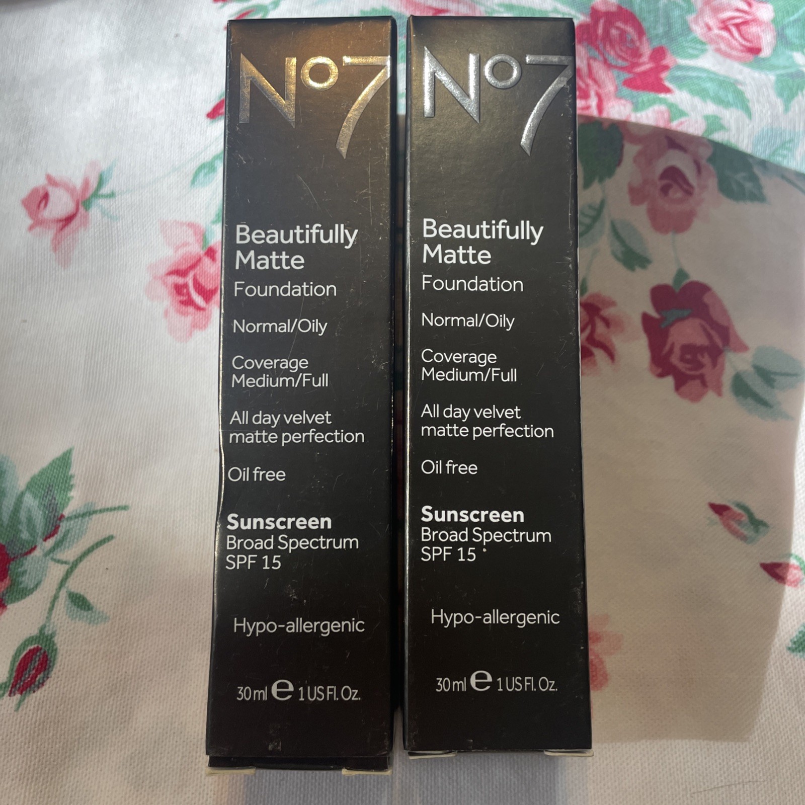 2~No7 COOL VANILLA Beautifully Matte Foundation SPF15 Normal/Oily READ SEE NOS