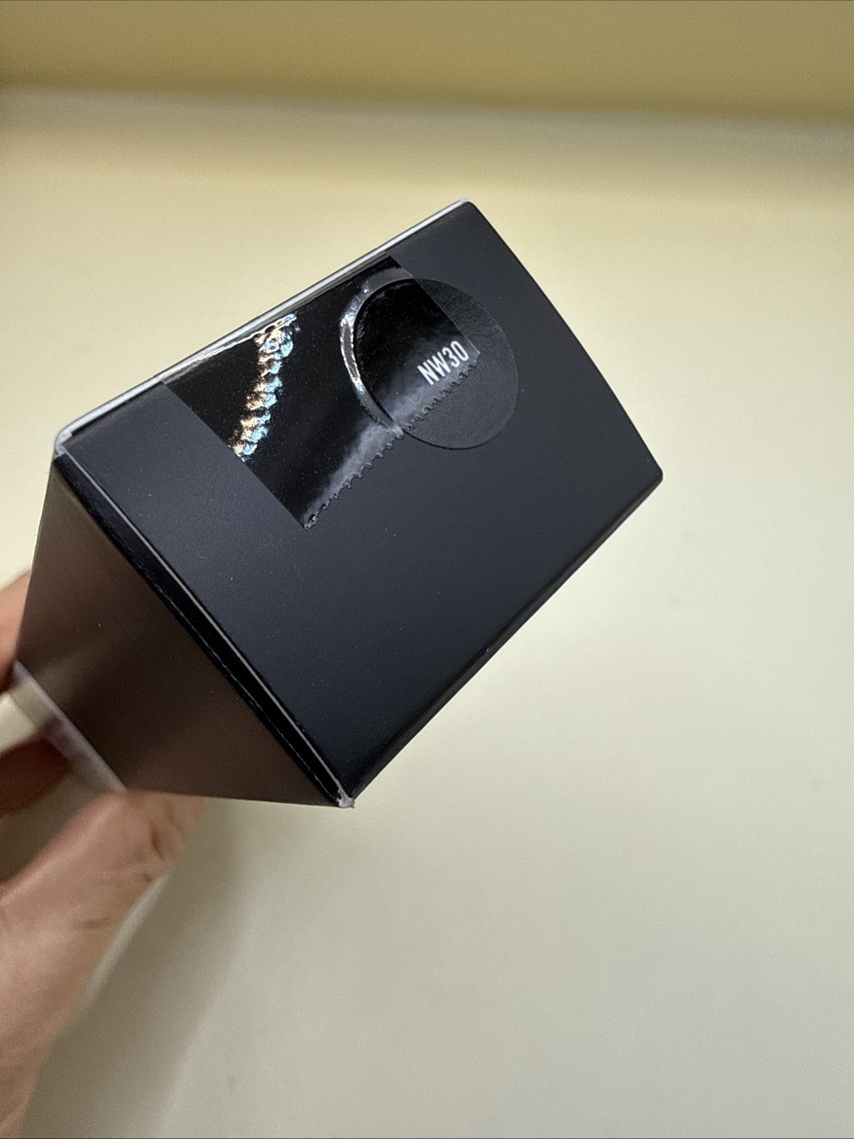 MAC Studio Sculpt SPF 15 Foundation – NW30- 40mL/1.3us.fl.oz. New In Box
