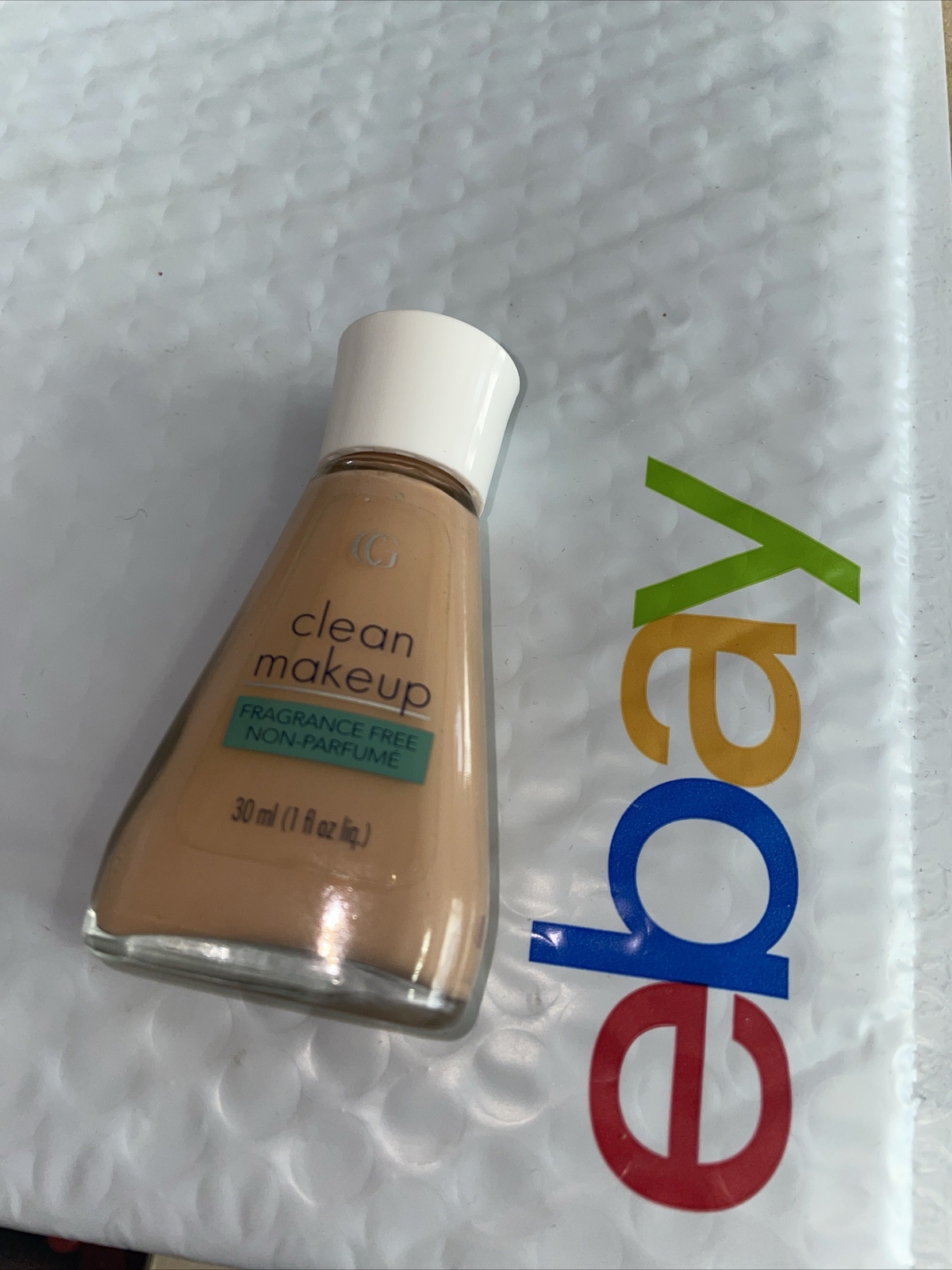 original COVERGIRL Clean Makeup Fragrance Free BUFF BEIGE unsealed NWOB