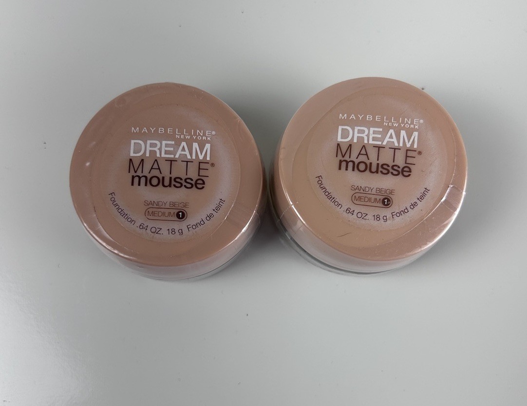 Maybelline Dream Matte Mousse Foundation Sandy Beige Medium 1 Lot of 2!