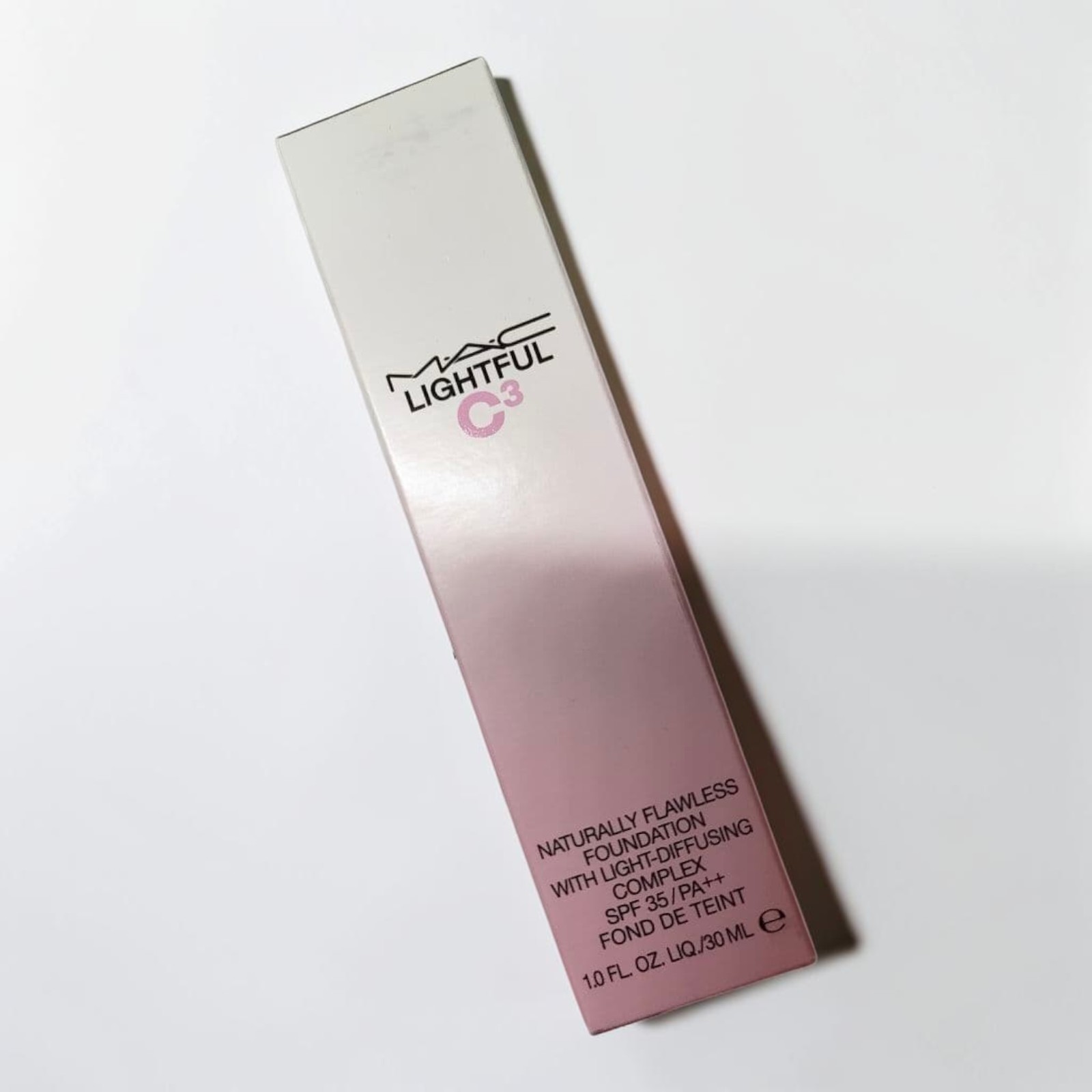 MAC Lightful C3 Flawless Foundation SPF35 NC40 30ml