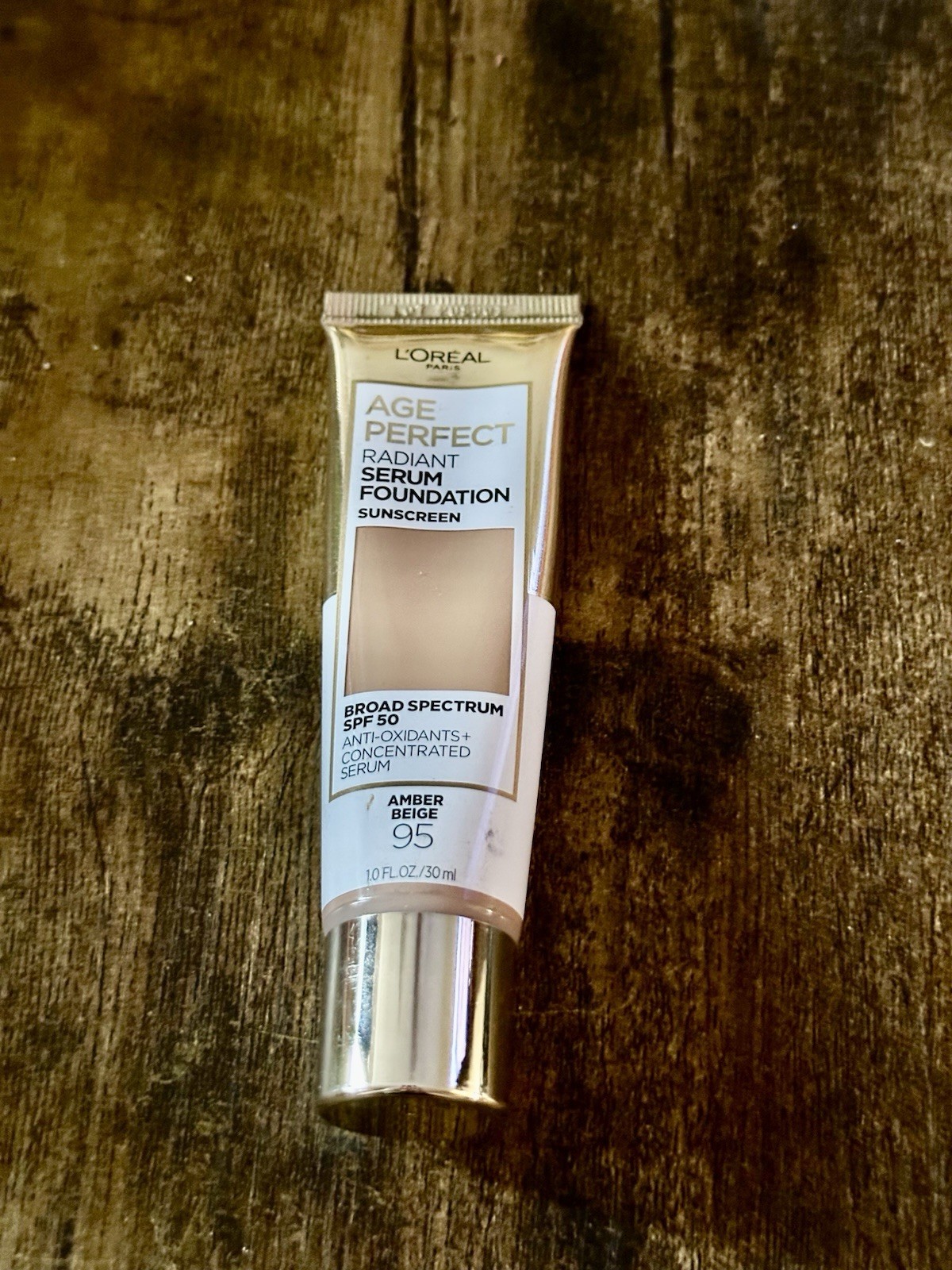 L’oreal Age Perfect Radiant Serum Foundation Sunscreen SPF 50 95 Amber Beige 1oz