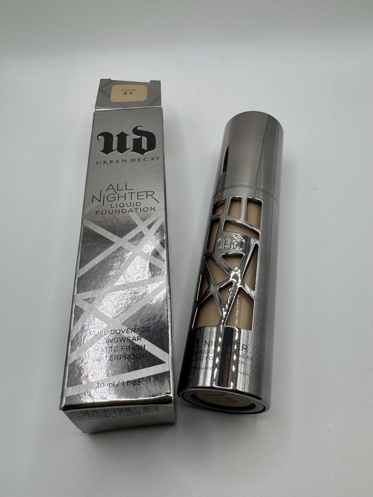 NIB Urban Decay All Nighter Liquid Foundation Shade 3.5 1 fl oz