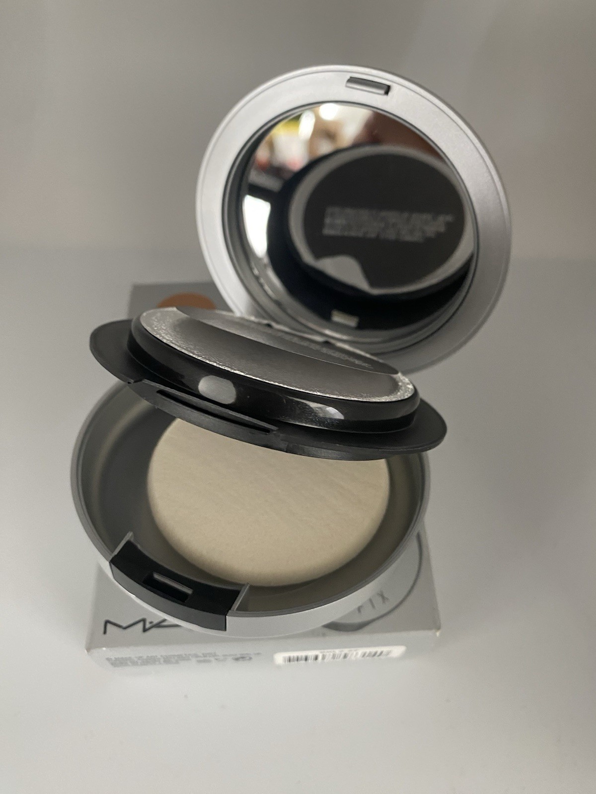 MAC Studio Fix Tech Cream To Powder Foundation- NW30 – NIB